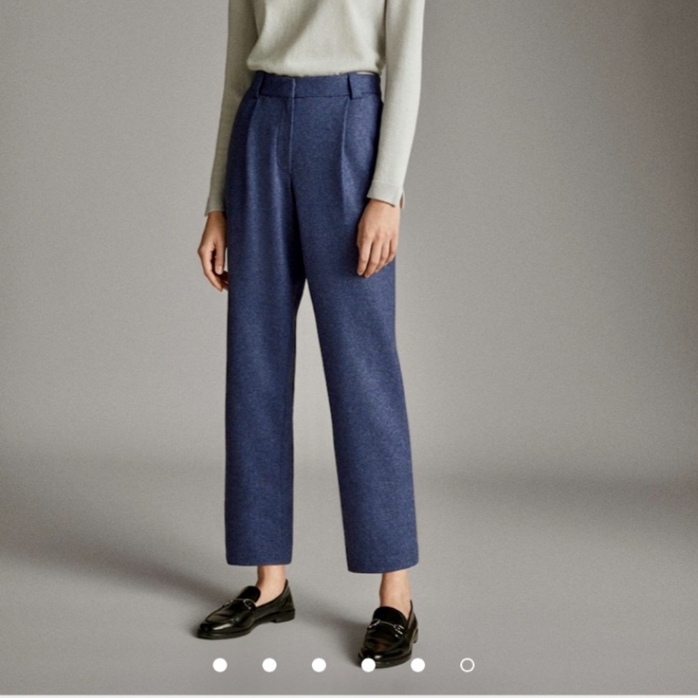 wool trousers by Massimo Dutti. New. Size 4